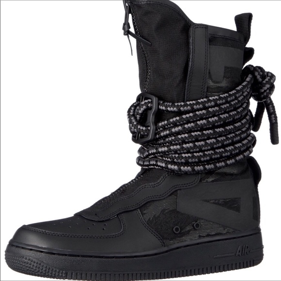 nike zip up boots